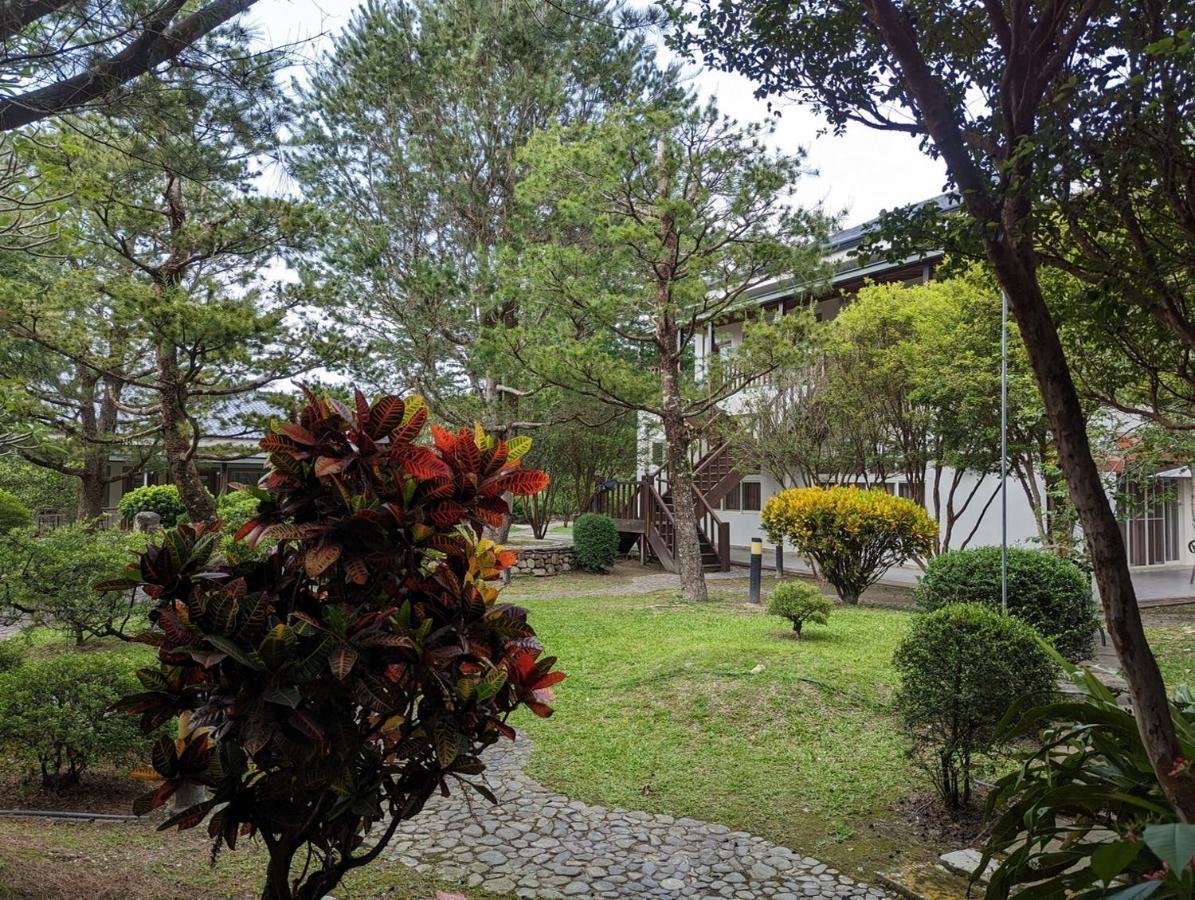 Flying Villa Nantou Exterior photo