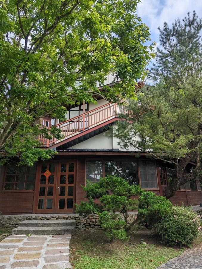 Flying Villa Nantou Exterior photo